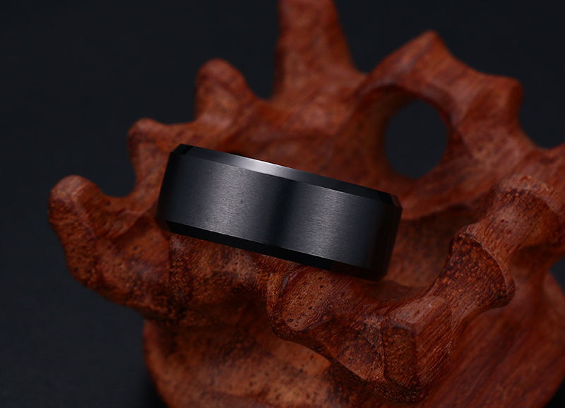 Anillo de boda de tungsteno negro de 8mm para hombre, acabado mate, borde pulido biselado, ajuste cómodo