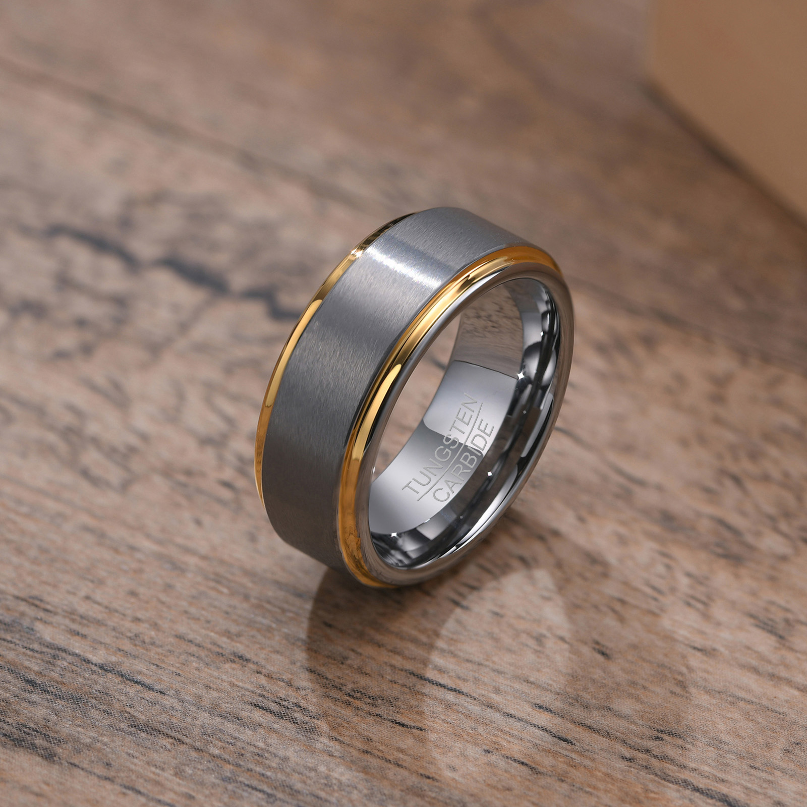 Anillo de boda de carburo de tungsteno cepillado para hombre, oro plateado, acabado pulido, ajuste cómodo